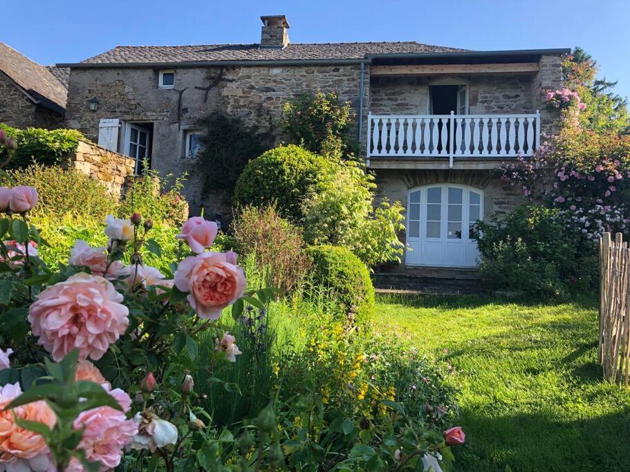 Maisonnette De Charme Les Jardins De Lou Boussac  Exterior photo